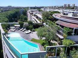 Entreprise de nettoyage de propreté et d'hygiène des parties communes et copropriétés à Nimes et Montpellier